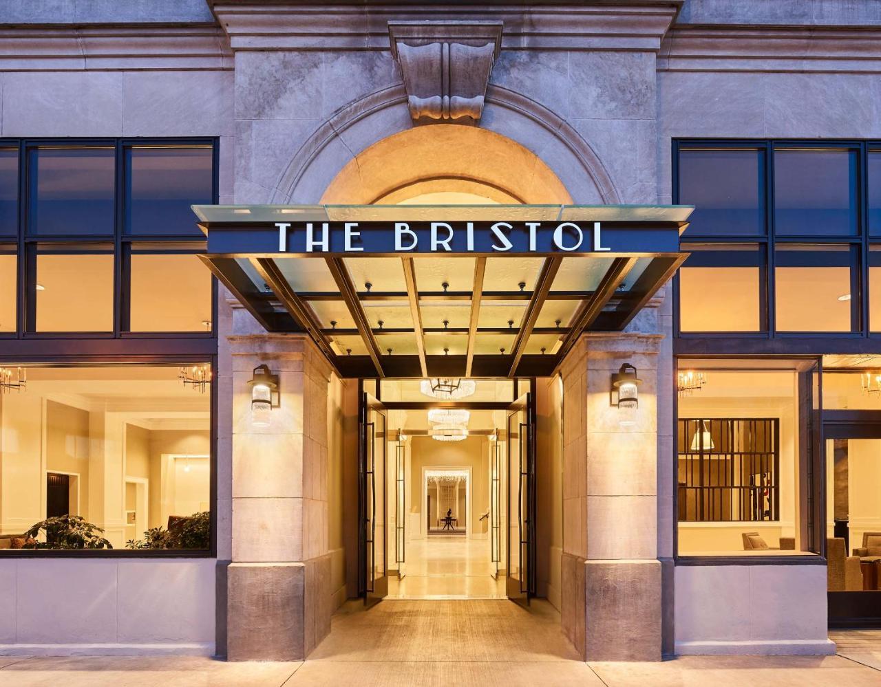 The Bristol Hotel Екстер'єр фото